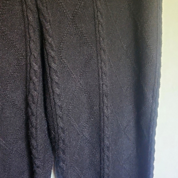 Torrid Full Length Signature Waist Cable Knit Legging - Size 00/1x - Picture 8 of 9